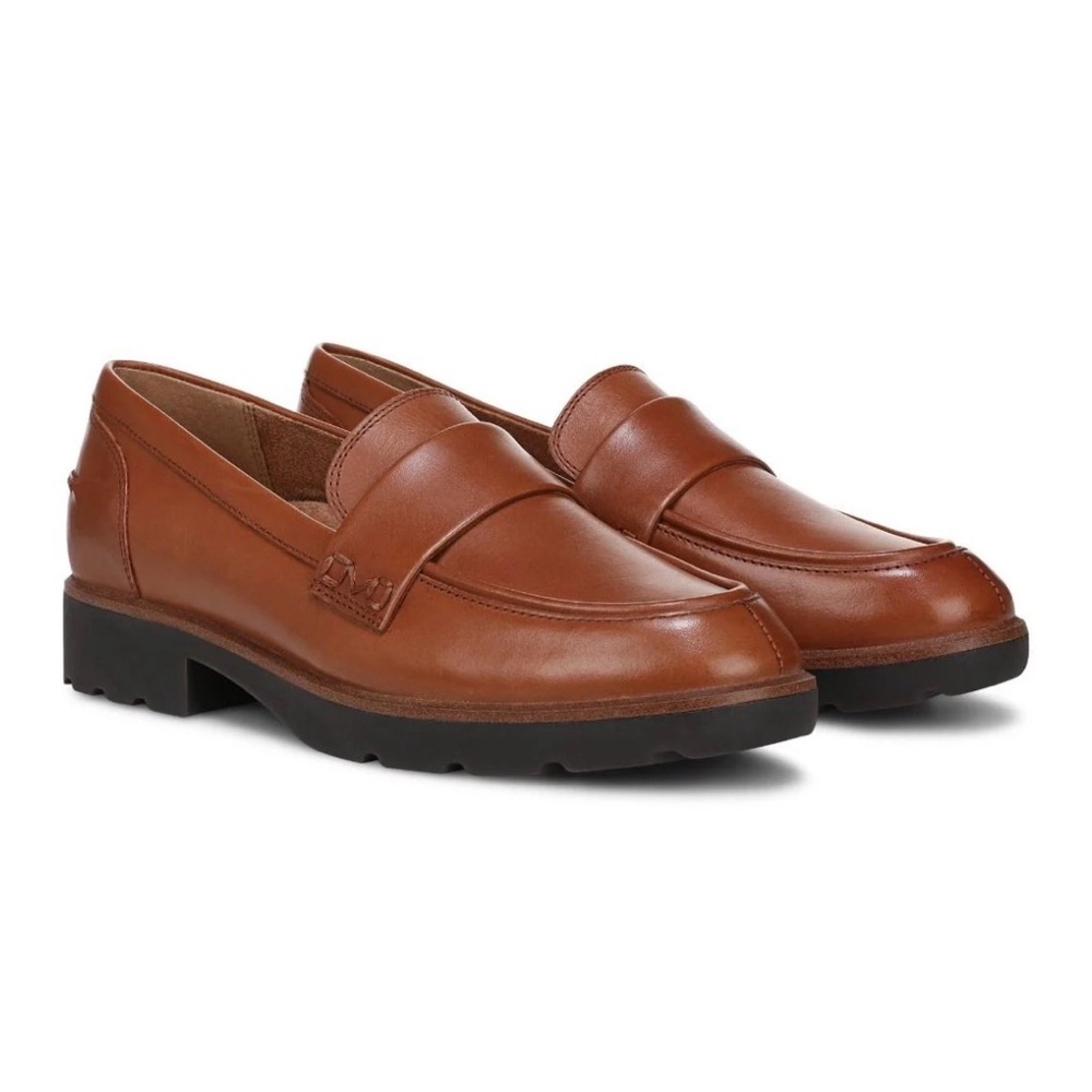 Women’s NWT Vionic Cleo Leather Brown Loafers